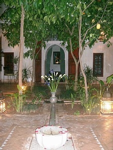 RIAD lila WA LEILA